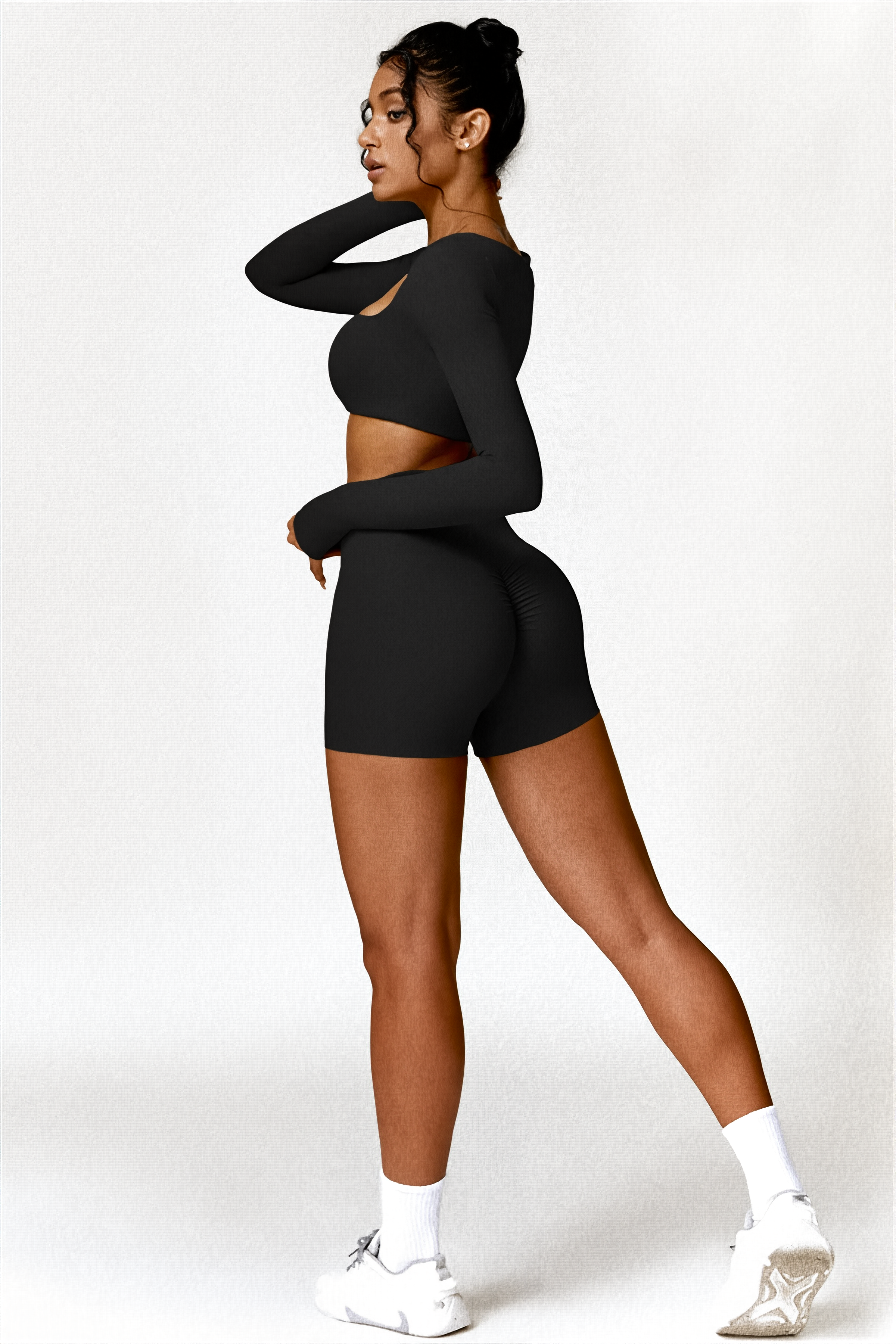 Aera Short | Noir Origin